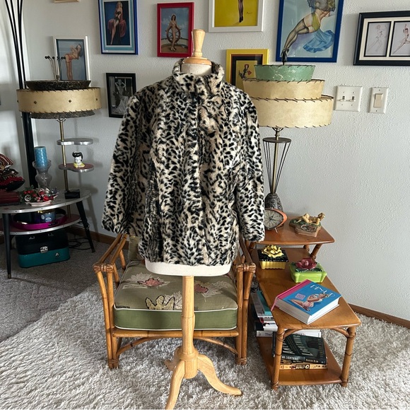 Retro 1940s Style Coat Snow Leopard Faux Fur M L Chicos Glam Pinup - Picture 2 of 7